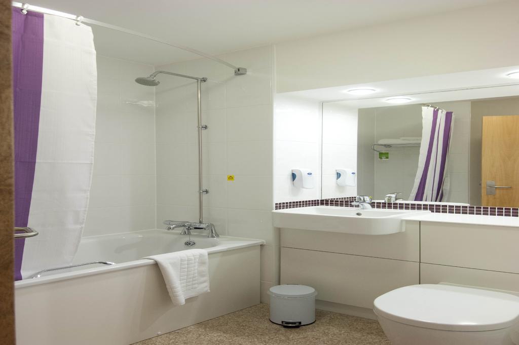 Premier Inn Liverpool Albert Dock 외부 사진
