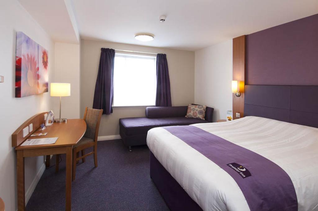 Premier Inn Liverpool Albert Dock 객실 사진